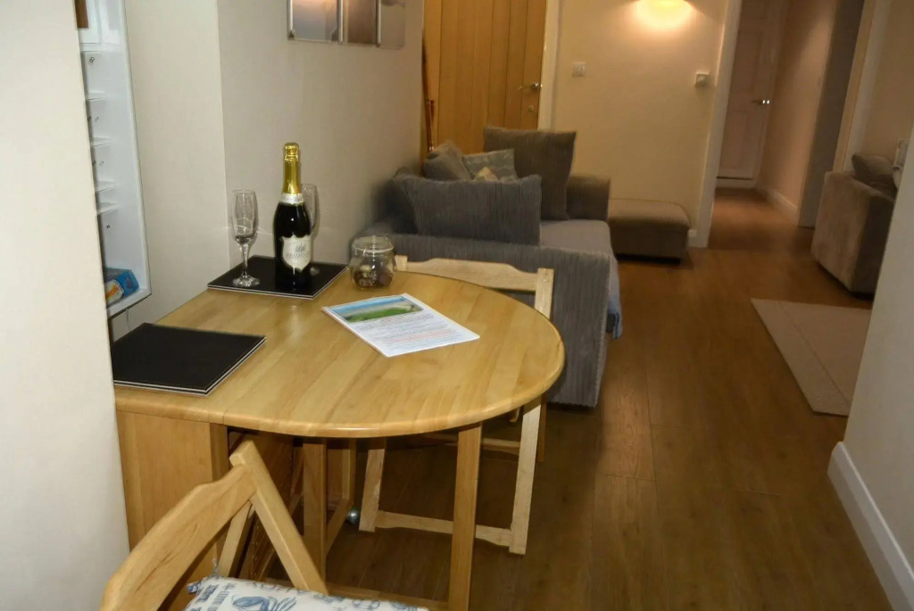 Superb Cintra Beachside Apartments