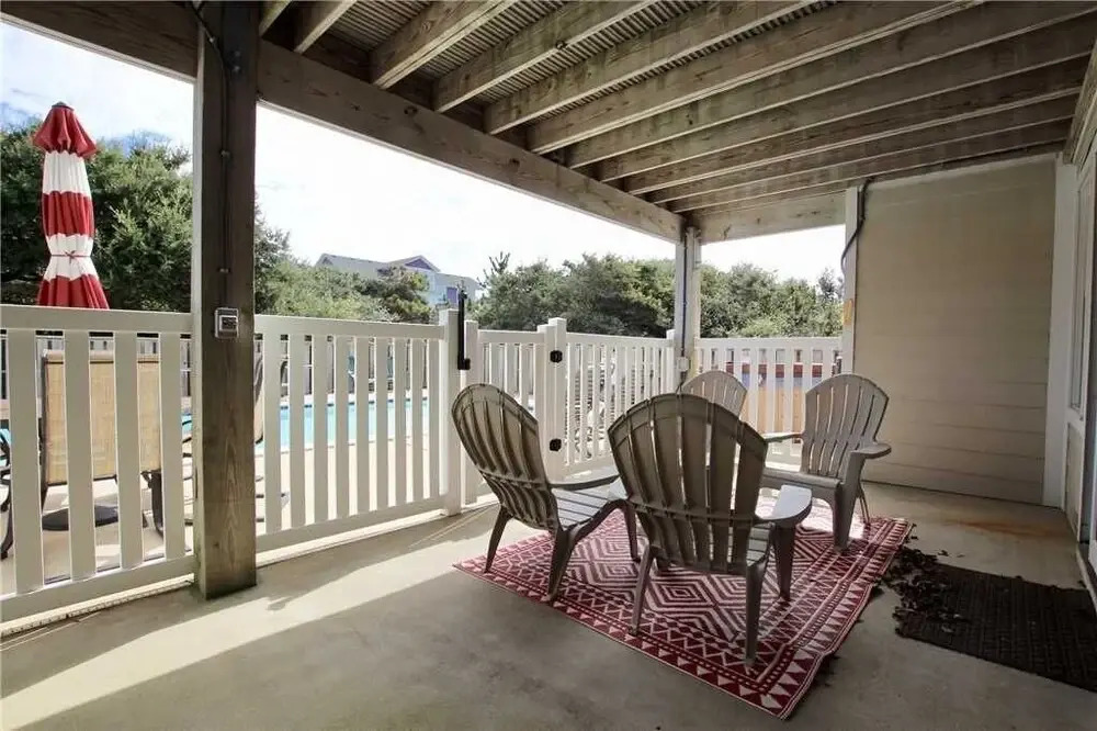1305 Sea Biscuit 4 Min Walk to Beach