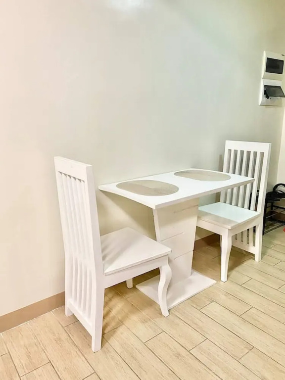 Cozy Iloilo City Condo With Shared Pool and Fitness Center