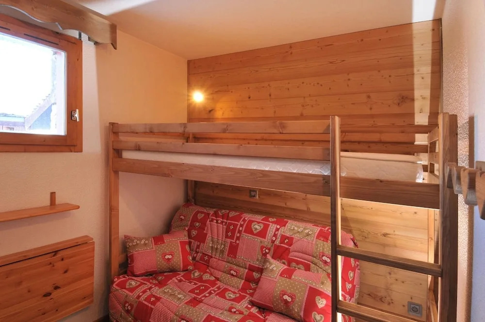 Belle Plagne Two Roomed Apartment on Slopes for 5 People of 31mâ² Tq02