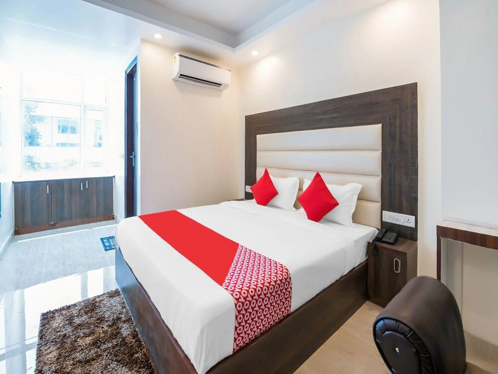 HOTEL ASHOKA PALACE Near IGI Airport New Delhi