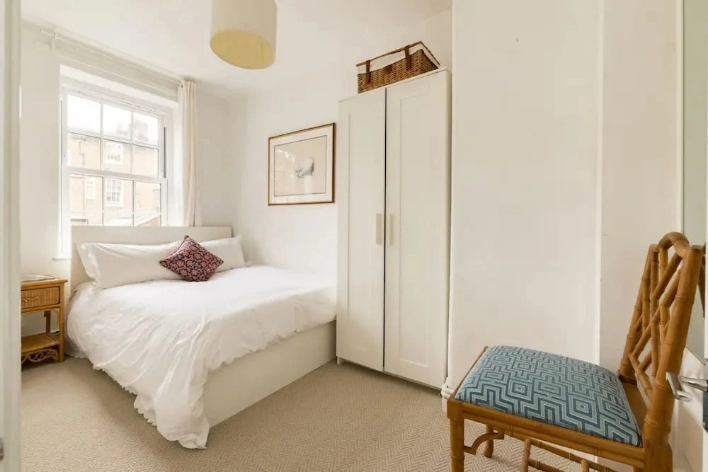 Well-located 2-bedroom Flat in Chelsea