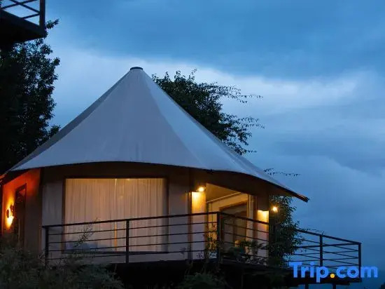 Yubeng Snow Mountain Nuoye Luxury Tent