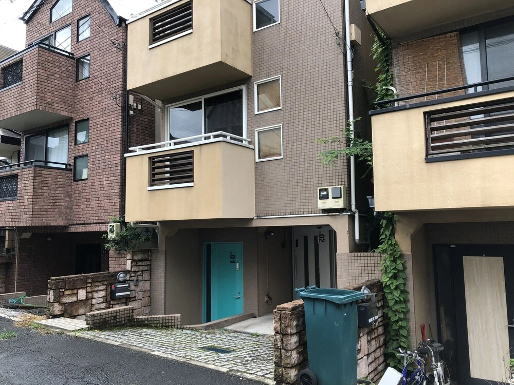 Hachiyama house