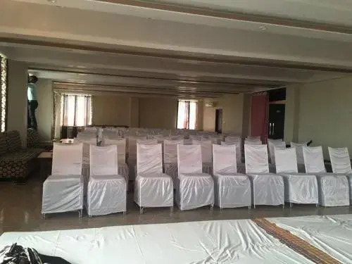 Hotel Sky Inn by OYO Rooms