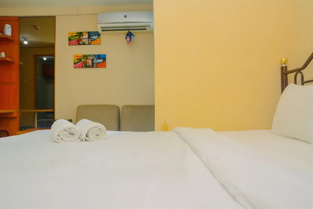 Good And Homey Studio At Kebagusan City Apartment