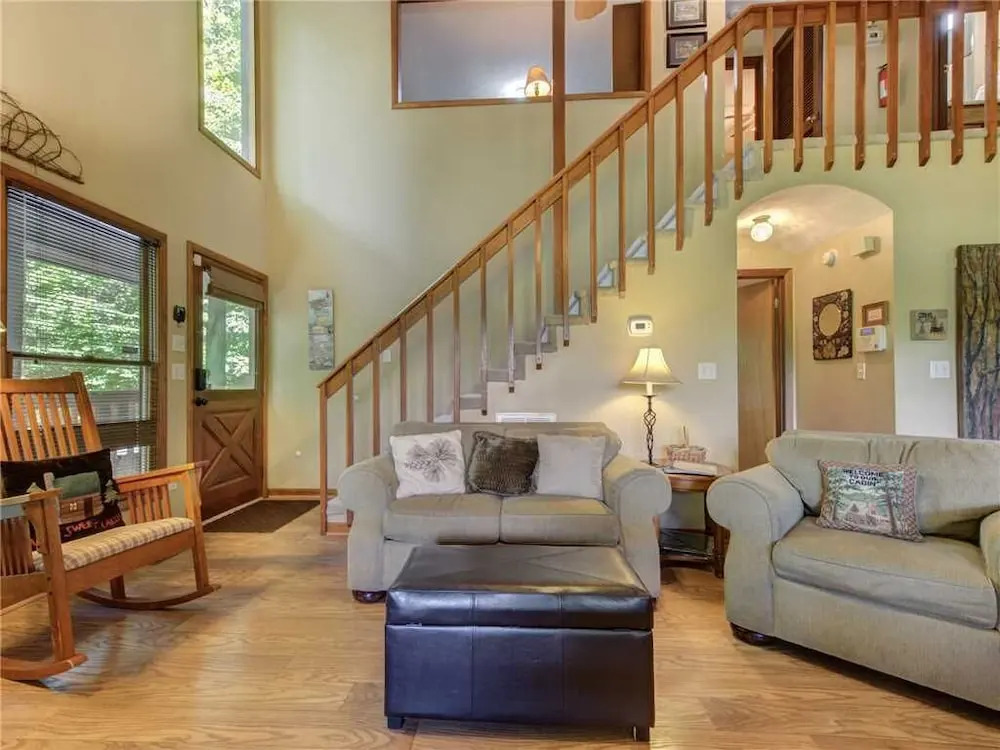 Between Here and There 2 Bedroom Home with Hot Tub