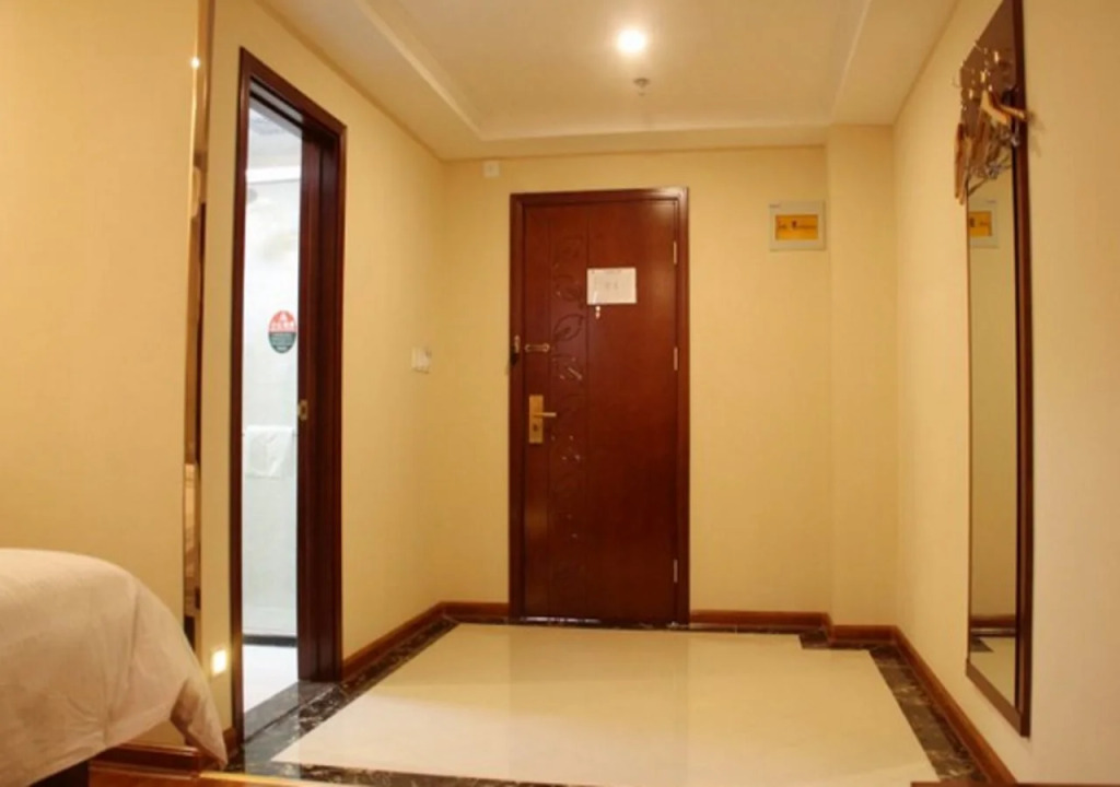 GreenTree Inn LiaoCheng LinQing HaiShan Building Express Hotel
