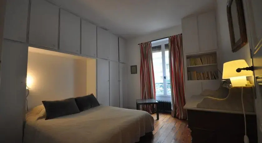 Apartment Paris Rue Fondary