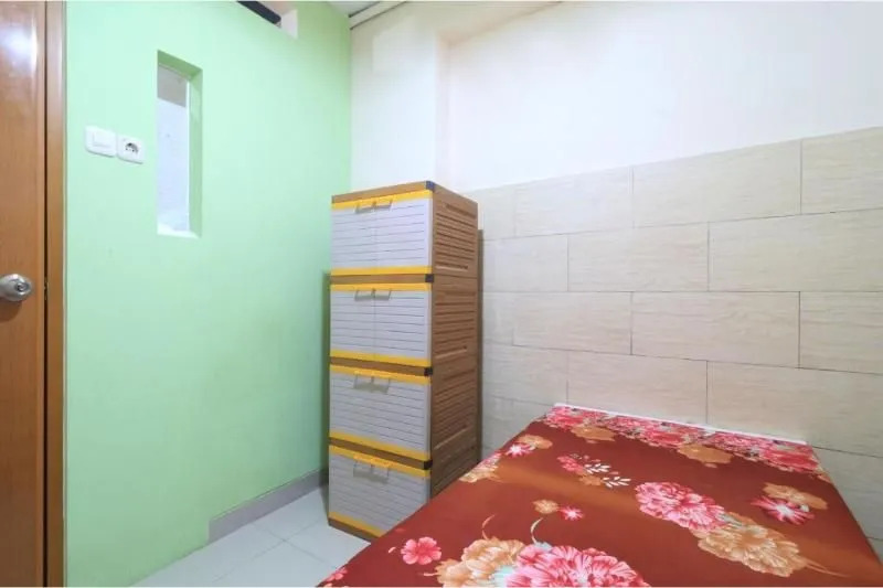 Eiffel Residence Tarakan - Female Only