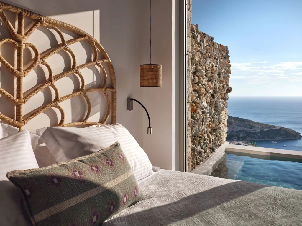 Etheria Luxury Villas & Suites