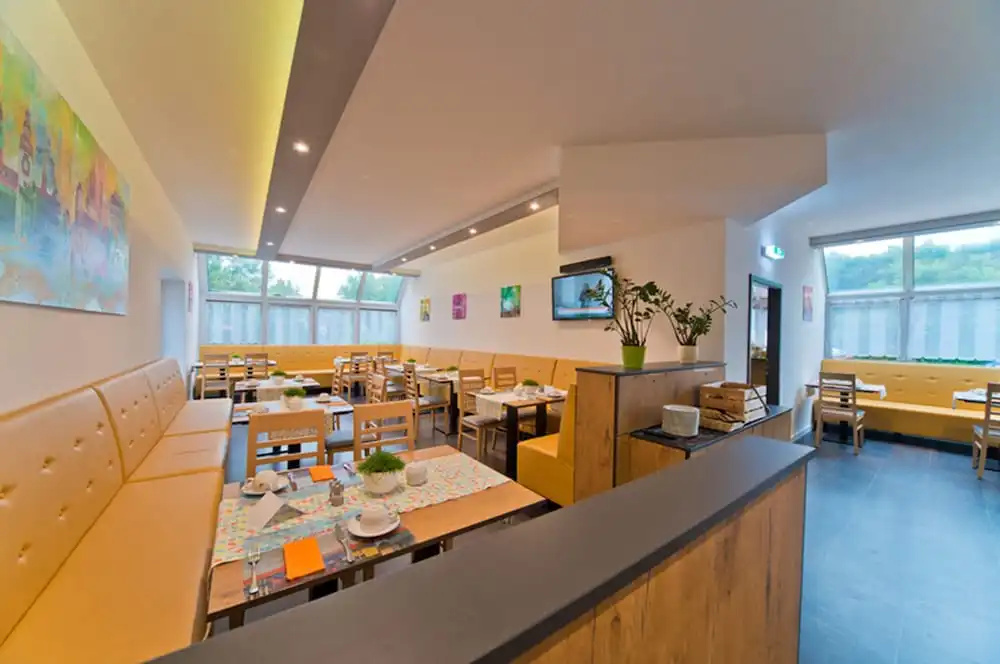 City Hotel