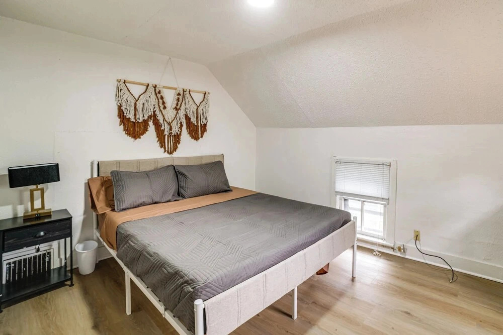 Walkable Apt in Dtwn Michigan City! 2 Mi to Beach