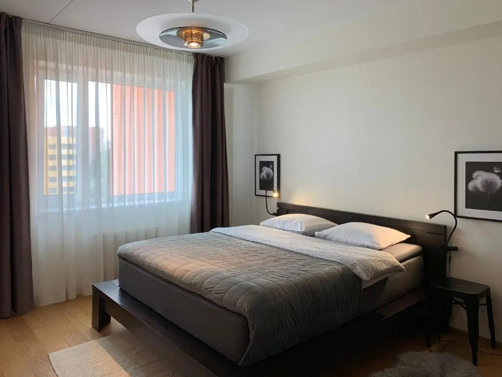 Orange Sipelga Balcony & Free Parking
