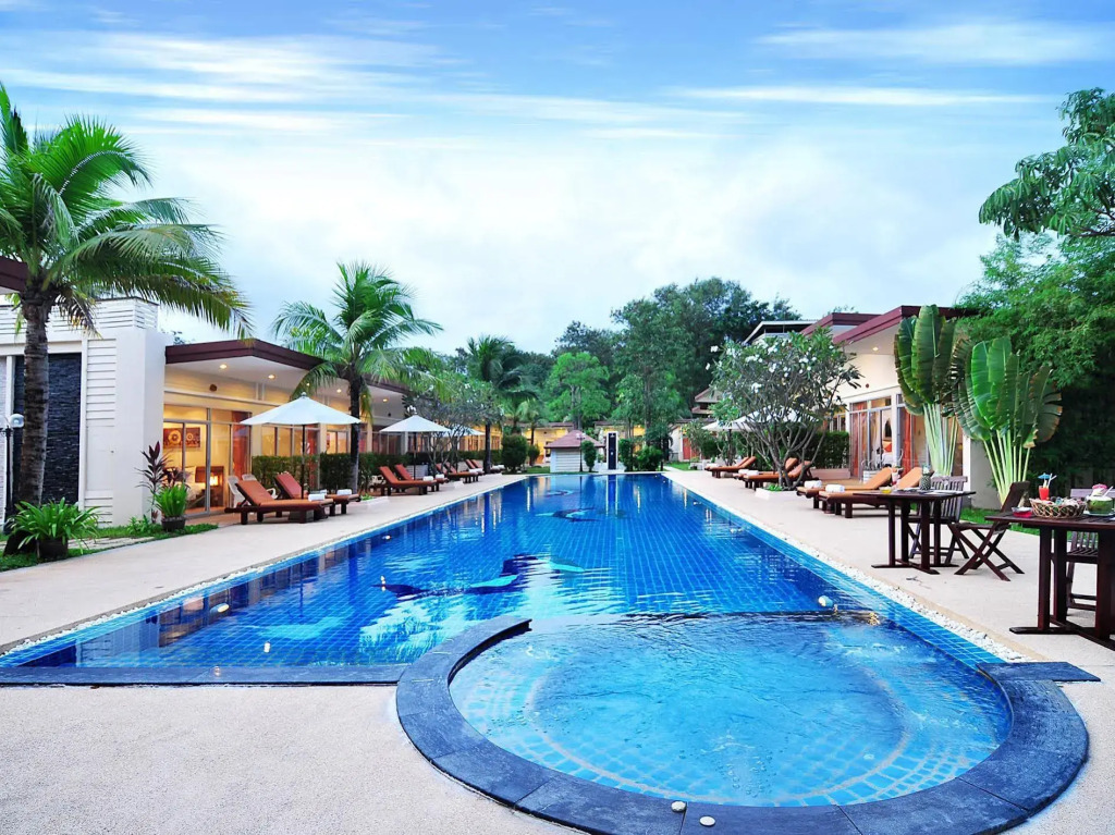 Phuket Sea Resort SHA Extra Plus