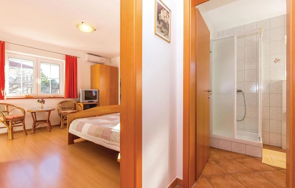 Awesome Home in Selce With Wifi and 1 Bedrooms