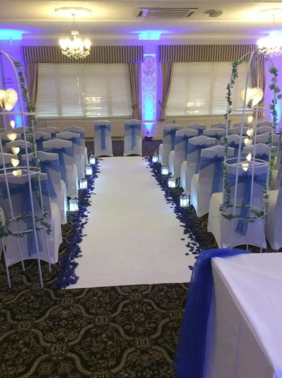 Strawberry Bank Hotel, NEC