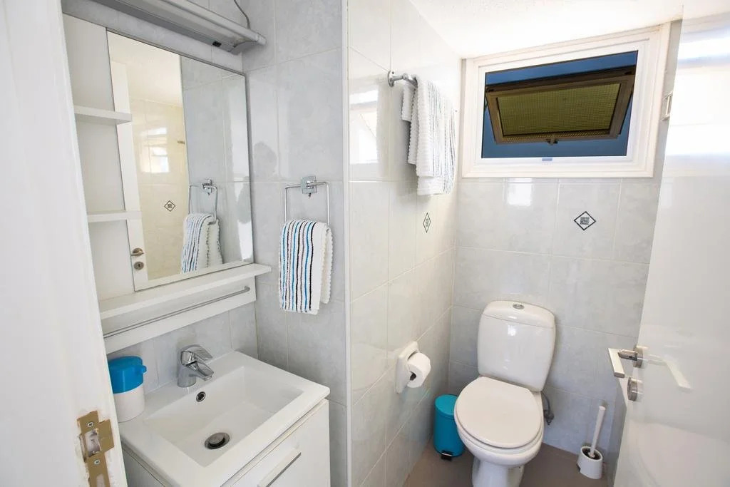 Nicholas Seaview Apartments
