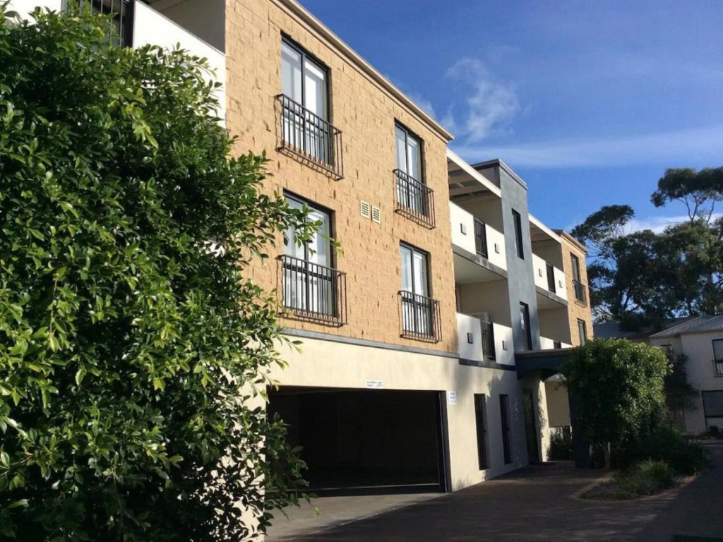 Oceanic on Thompson Apartments
