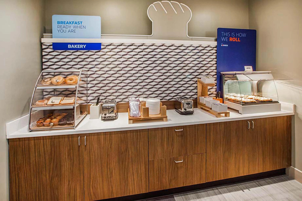 Holiday Inn Express and Suites Alpine by IHG