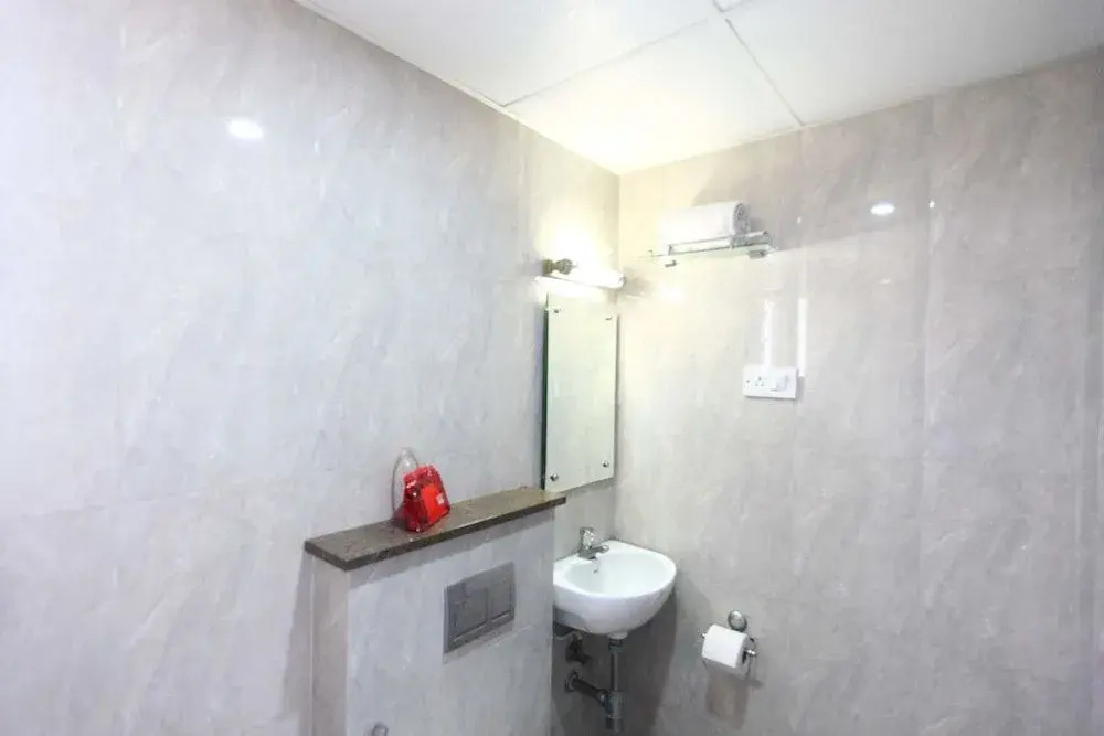 OYO 9258 RD Towers