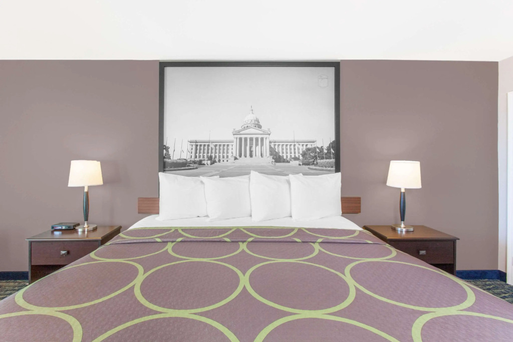 Super 8 by Wyndham Oklahoma City