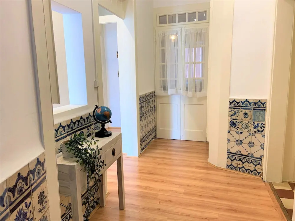 Beautiful flat with balcony & Great location
