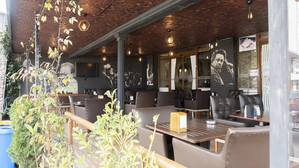 Ers Li̇fe Ai̇rport Hotel