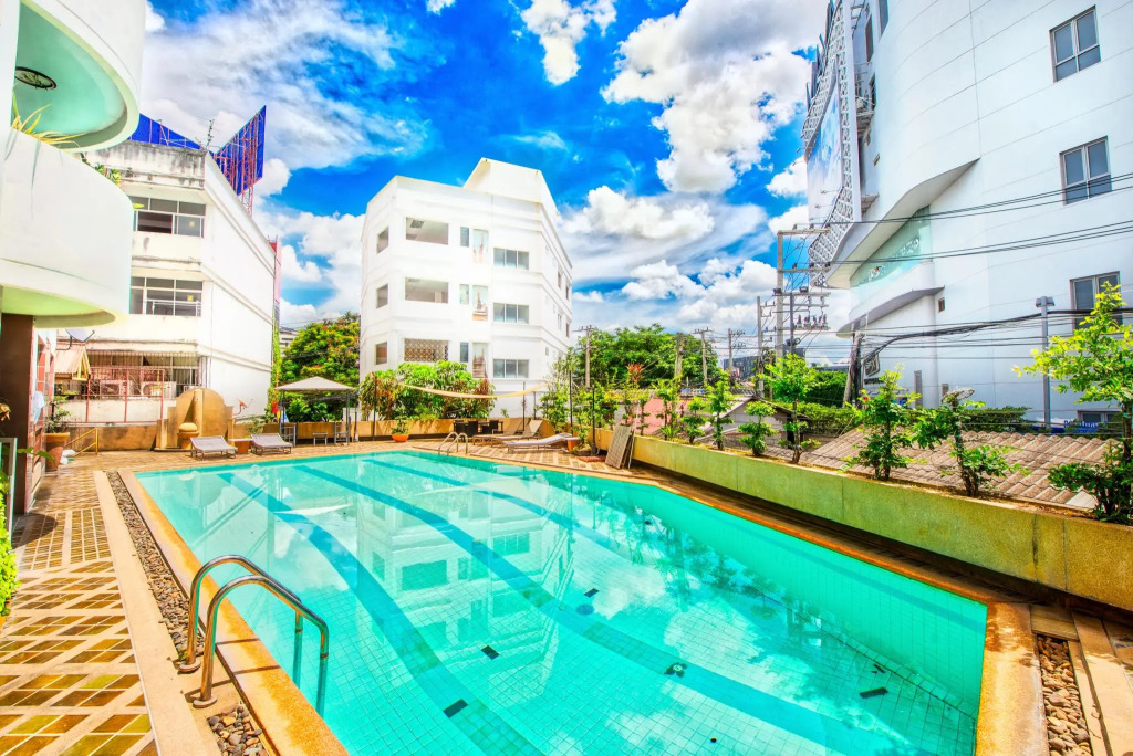Viengping Mansion Chiang Mai - Heart of Nimman, Shopping & Cafes