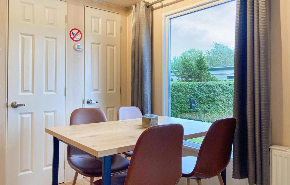 Nice Home in Heinkenszand With Wifi and 3 Bedrooms