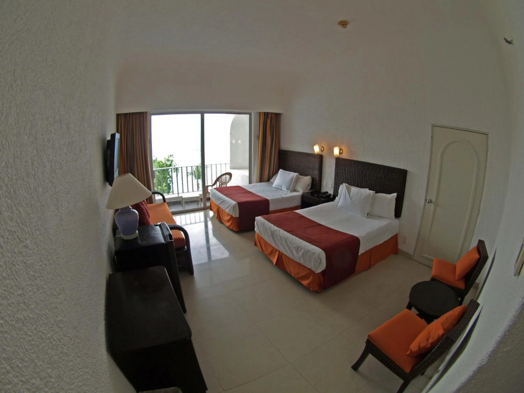 Sierra Mar All Inclusive at Tesoro