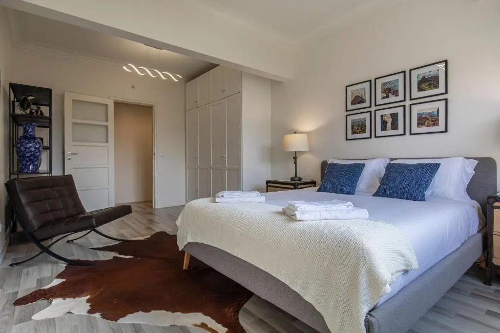 Glamorous Lisbon 2BDR Apartment by LovelyStay
