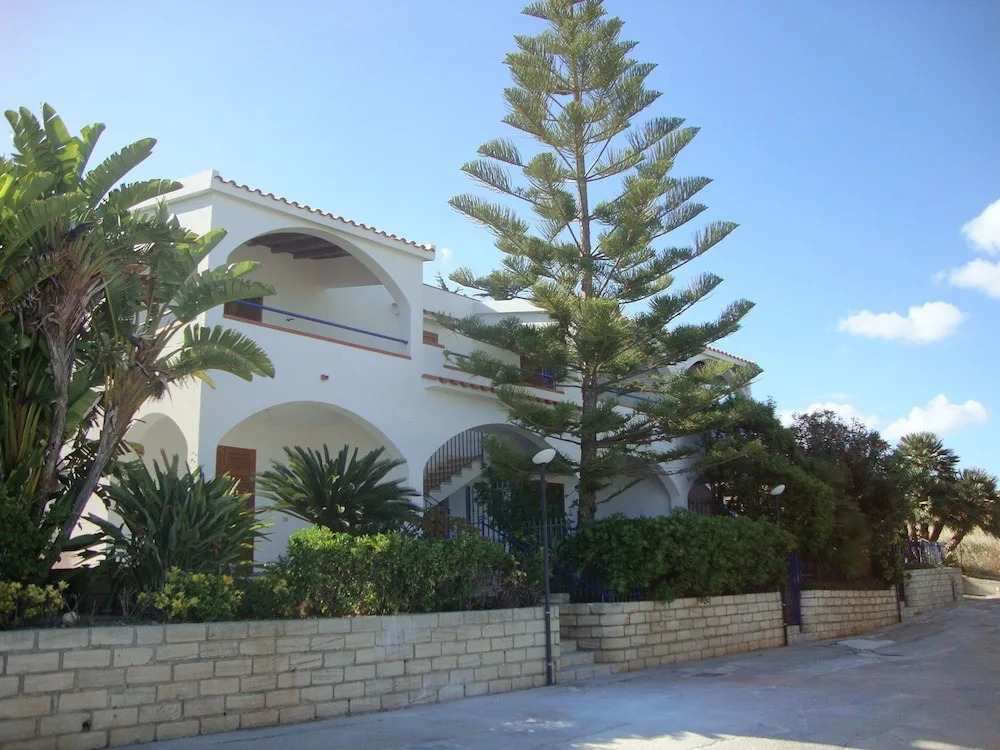 Appartament In Residence At Only 200M From The Sea And Beautiful Beaches Nearby
