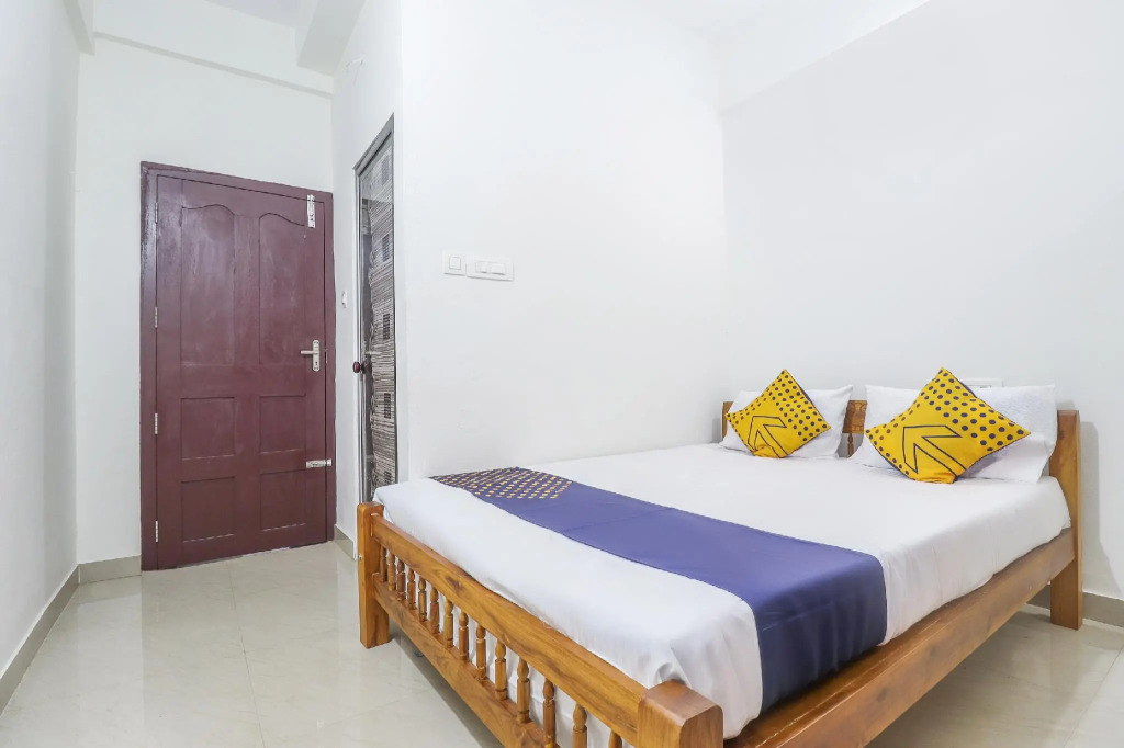SPOT ON Rohini Inn Kadampuzha