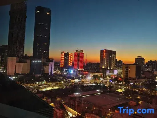 taoran High-Rise Hotel (Suning Plaza)