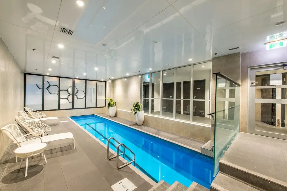 JHT  2 BRM apartment Skytower Sea view