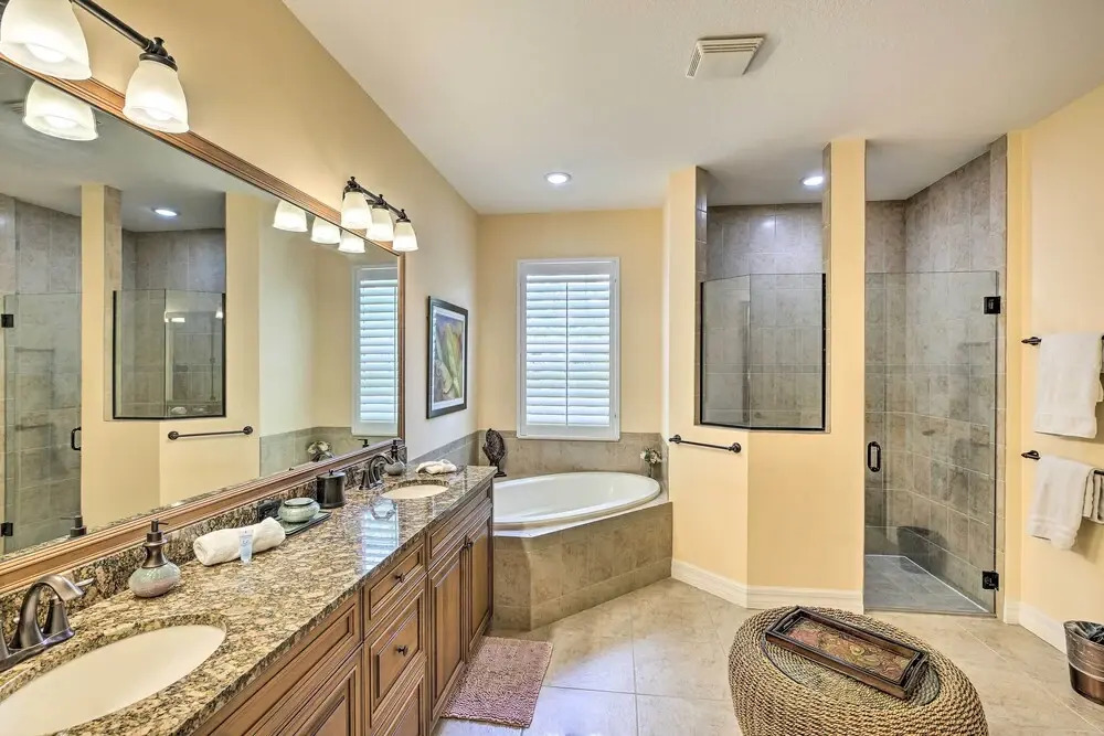 3 Mi to Downtown Cape Coral: Canal-Front Villa