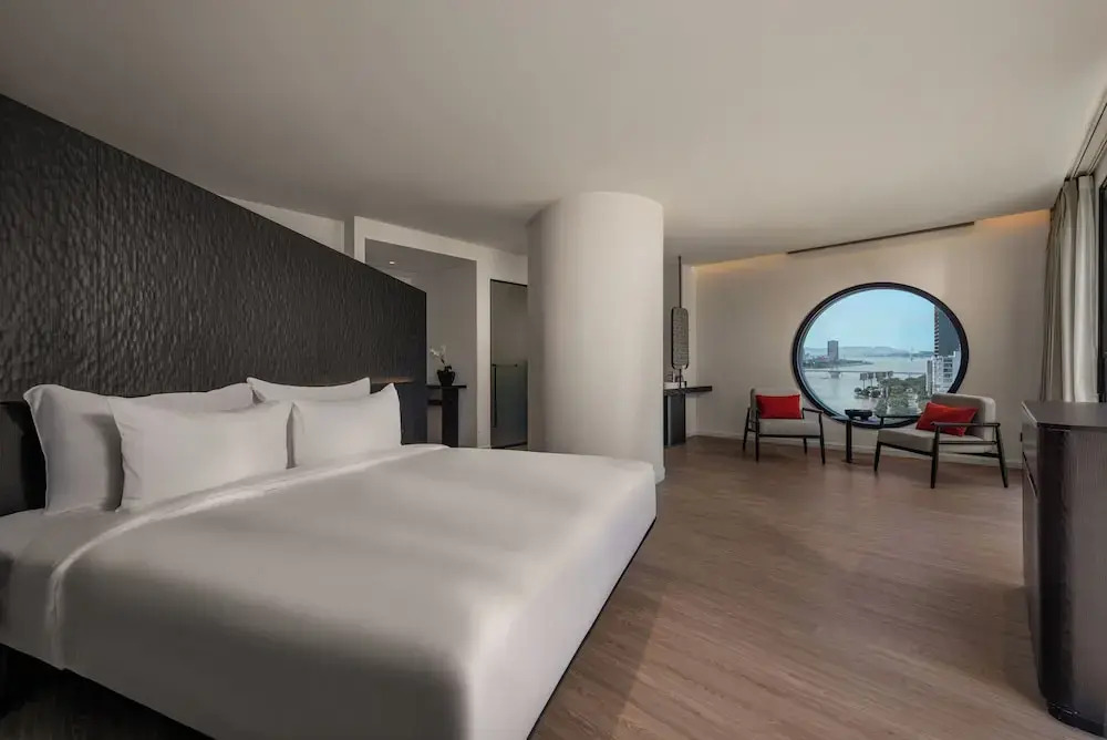 Caro Premium Danang Hotel