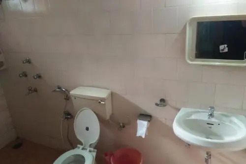 Comfortable Stay Near Candolim Beach/70453