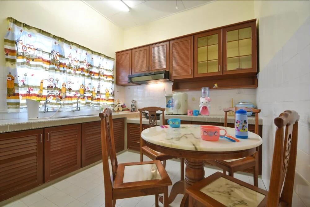 DaHong Theme House