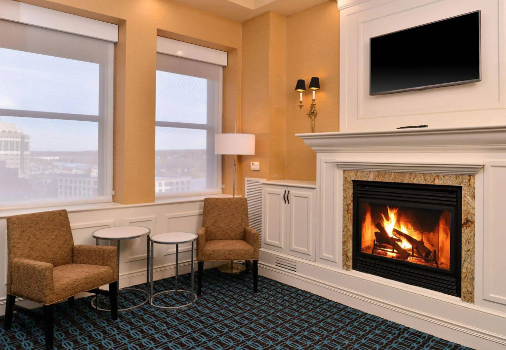 Fairfield Inn & Suites by Marriott Albany Downtown