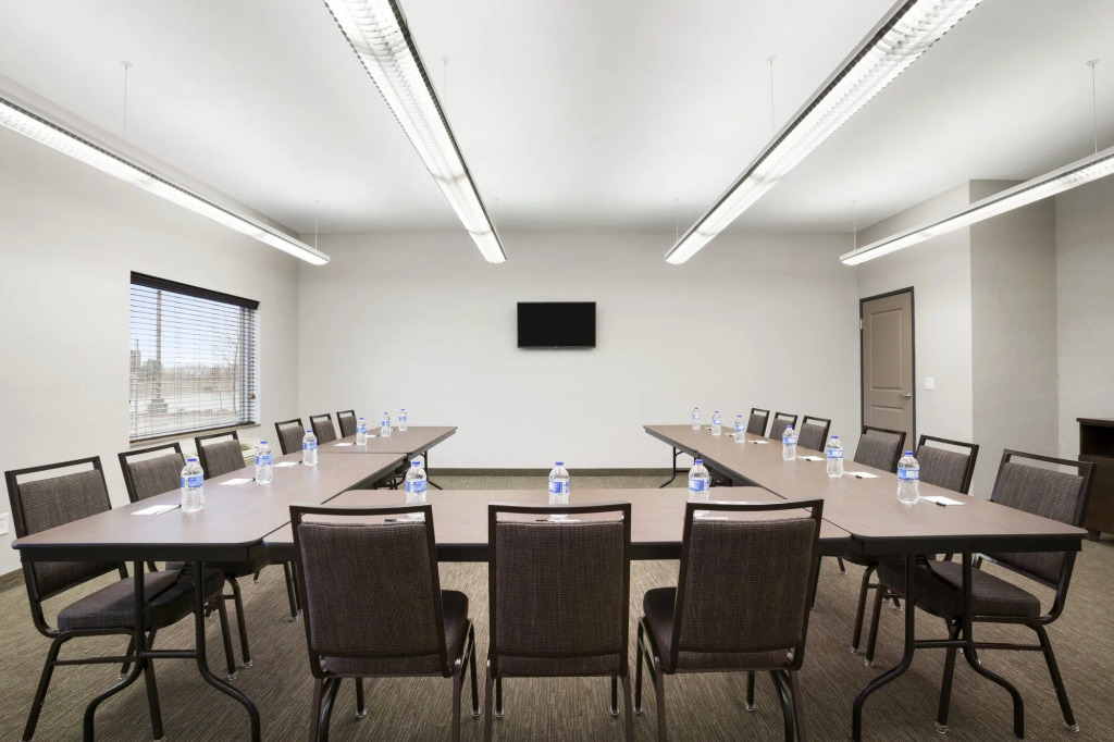 Country Inn & Suites by Radisson, Enid, OK