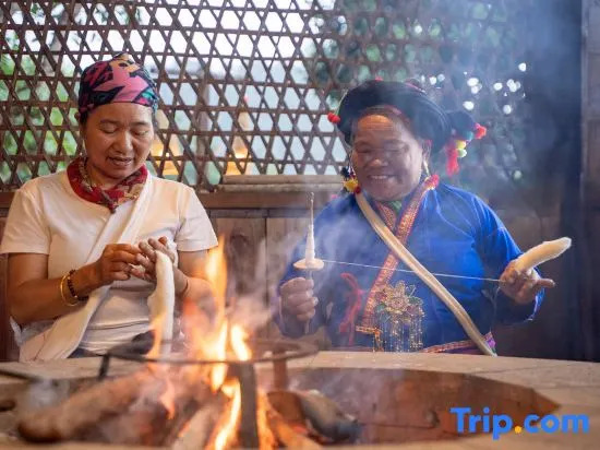 Jingmai Mountain World Heritage Protected Cultural Relics | Brown Traditional Diaojiao Building