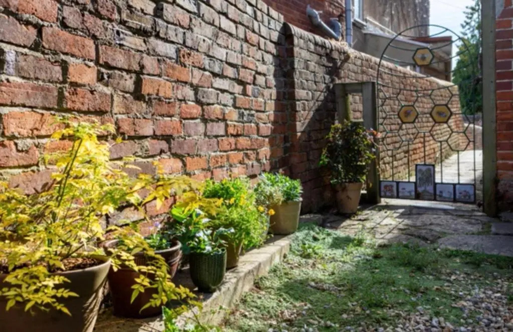 Bridport Garden Suite