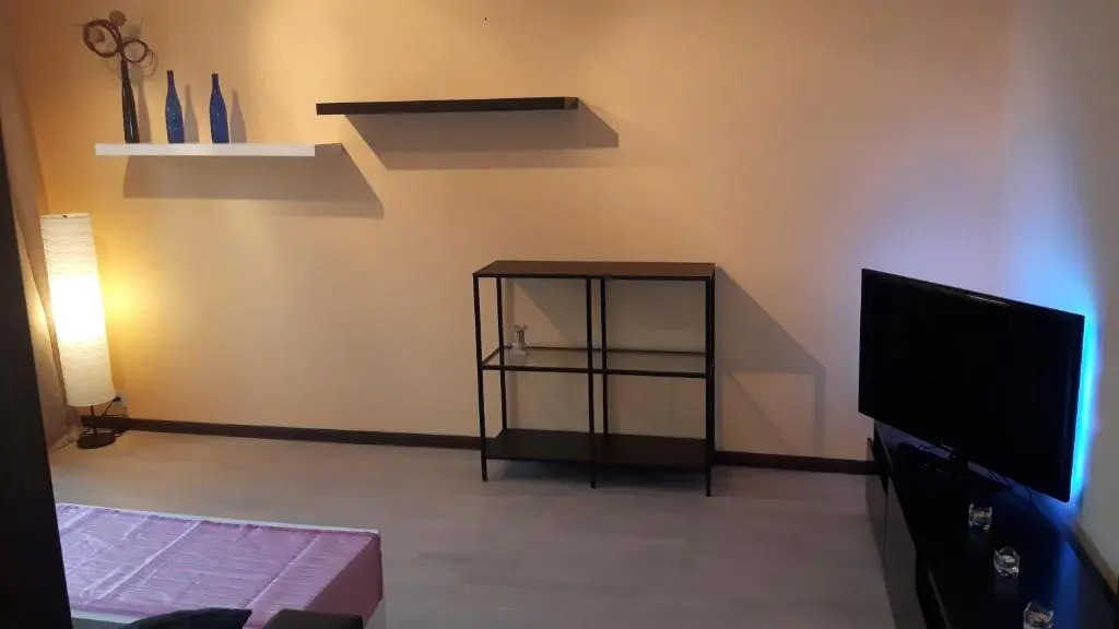 Anne 80 Apartment