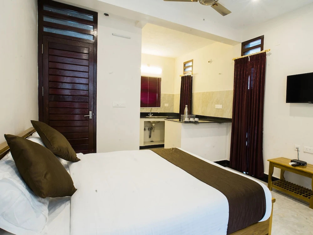 OYO 12218 Home Elegant 1BHK Serenity Beach