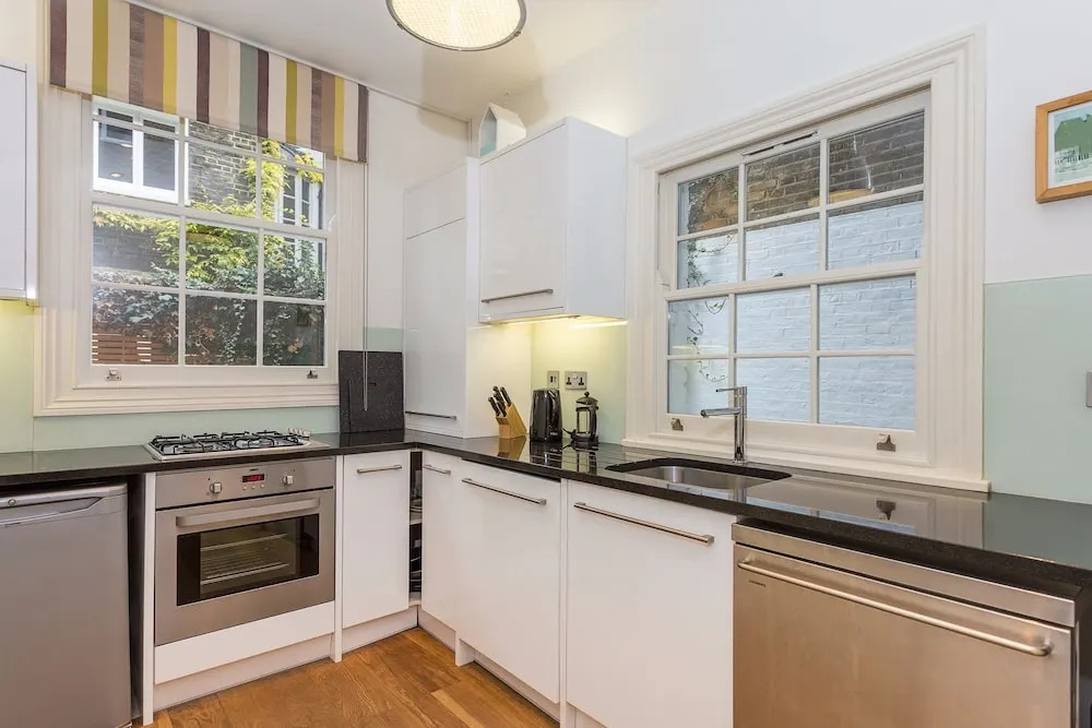 Bright 1 Bedroom Flat