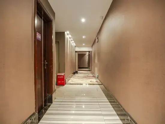 Guangzhou Jiulong Hotel (Qinglong South Street)