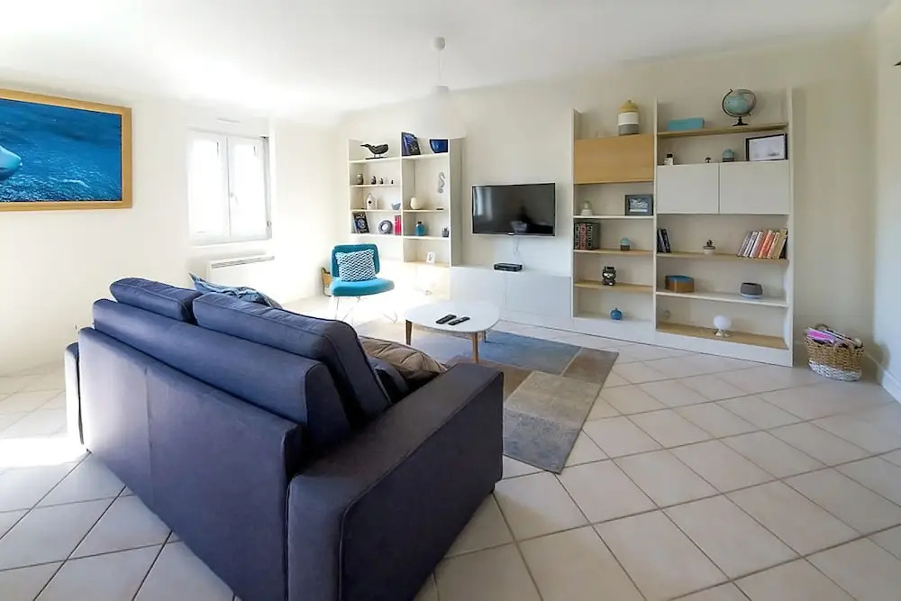 Ocean Apartment