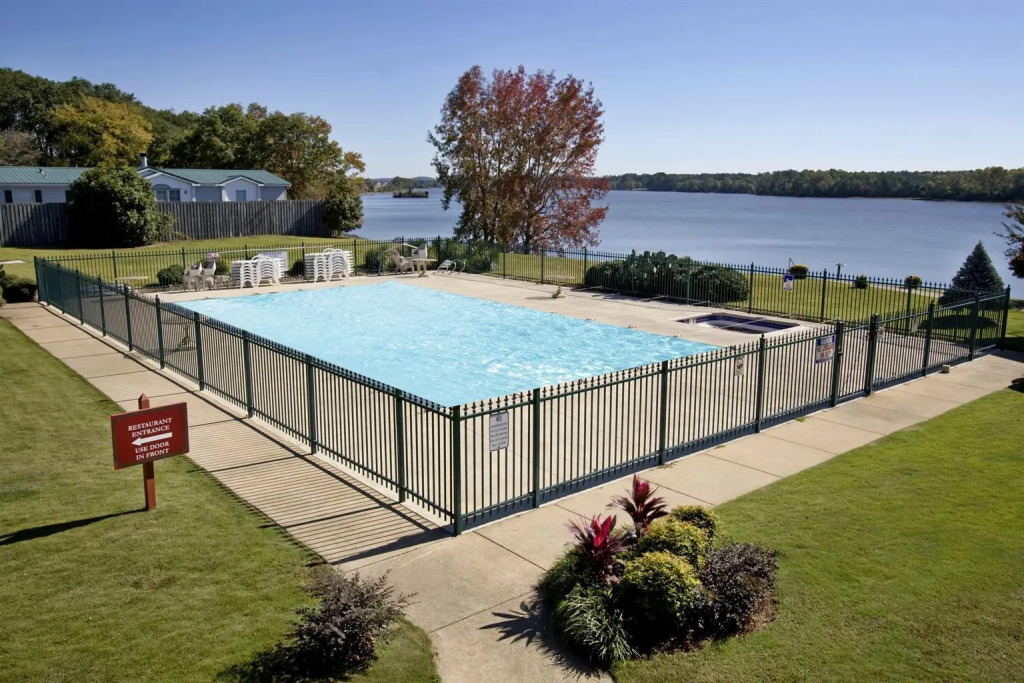 Americas Best Value Inn Pell City Riverside
